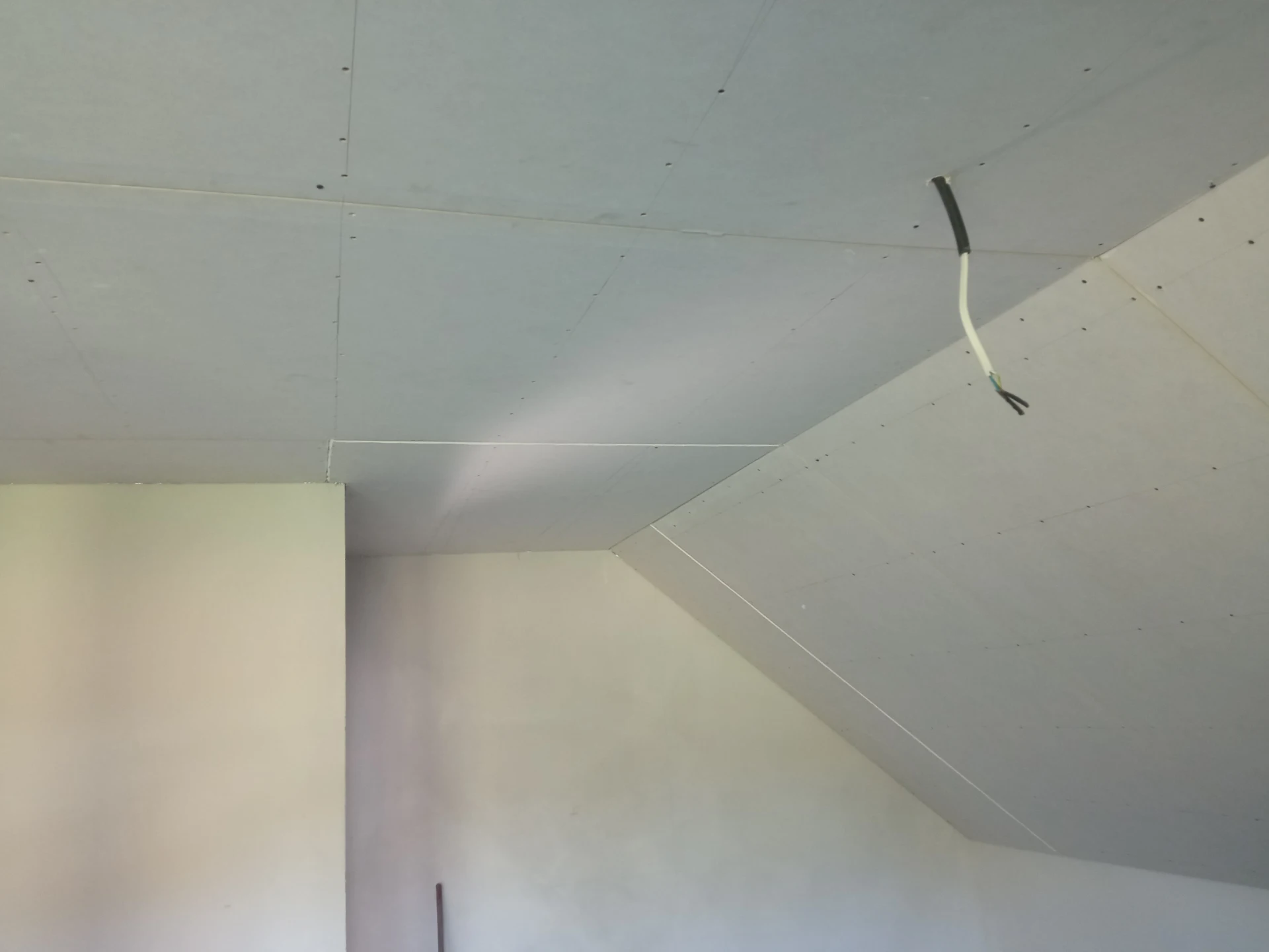 mawo podwieszany sufit